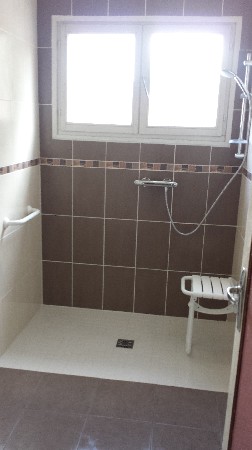 Création d'une douche à l'italienne.<br />
Chantier effectué à Villers Saint Paul 60870